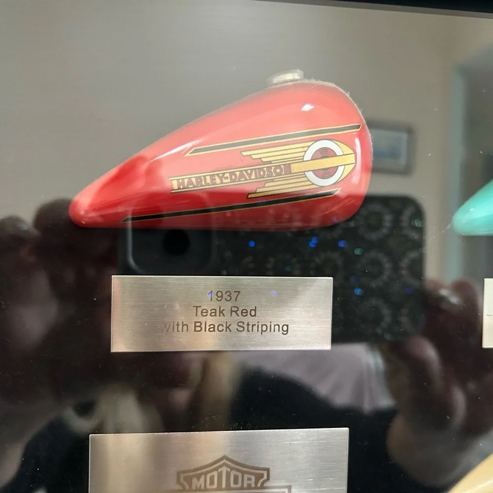 Harley-Davidson Collectible Shadow Box - Picture 3 of 10